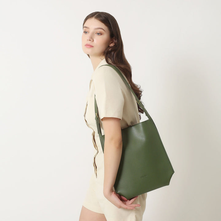 Jemi Capetown„¢Vegan Leather Tote